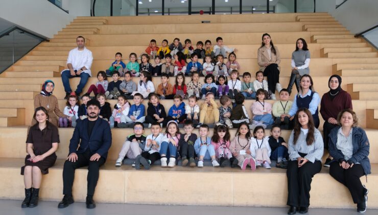 Minikler Esenyurt Belediyesi Çocuk Üniversitesi’ni ziyaret etti