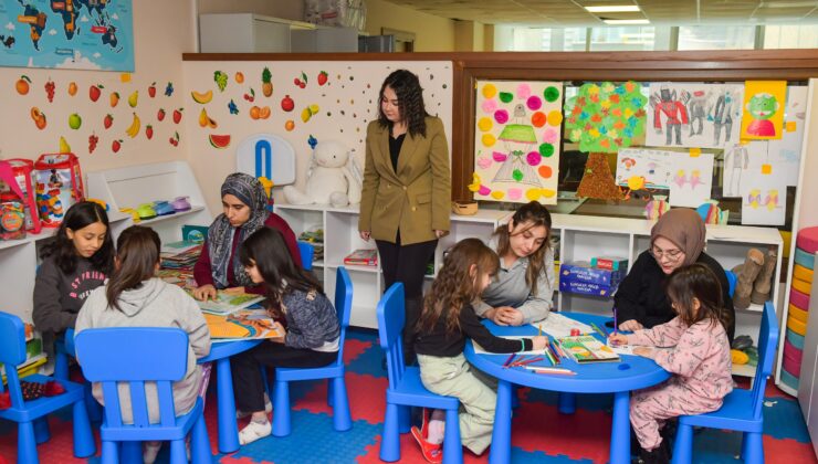 Eğitimle güçlenen kadınlar bu kursta geleceklerine yön veriyor