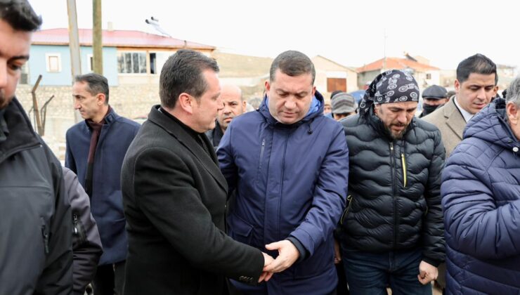 Başkan Balcıoğlu, Kaymakam Tolga Toğan’ı acılı gününde yalnız bırakmadı