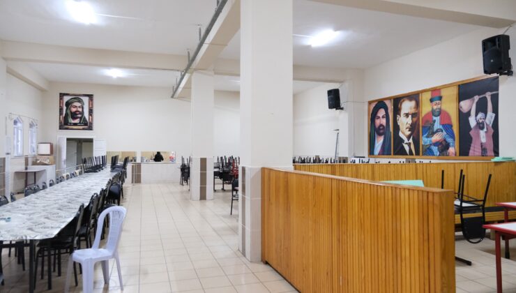 Yangında hasar gören Kıraç Cemevi yenilenerek ibadete açıldı