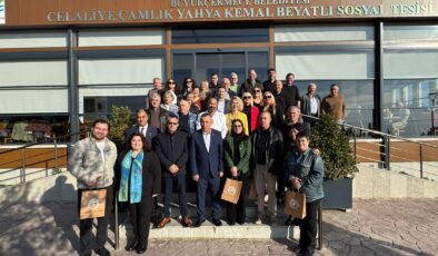 Büyük Mübadele Derneği 10 Ocak Çalışan Gazeteciler Günü için gazeteciler ile bir araya geldi.