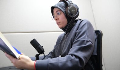 Esenyurt’ta çok özel bir kütüphane: Engeller sesli kitaplarla aşılıyor!