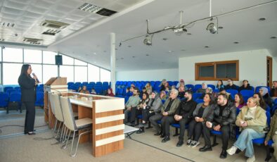 Esenyurt’ta Ailelere Dil ve Konuşma Gelişimi Semineri