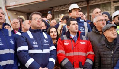 Avcılar’da Ekrem İmamoğlu’nun katılımıyla riskli bina yıkımı yapıldı