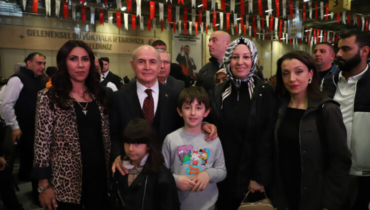 12 bin Büyükçekmeceli Büyük Halk İftarı’nda buluştu