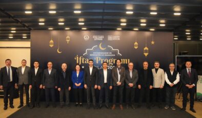 Başkan Çaykara iftarda iş dünyasıyla bir araya geldi