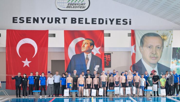 Esenyurt Merkez Kapalı Yüzme Havuzu Hizmete Açıldı