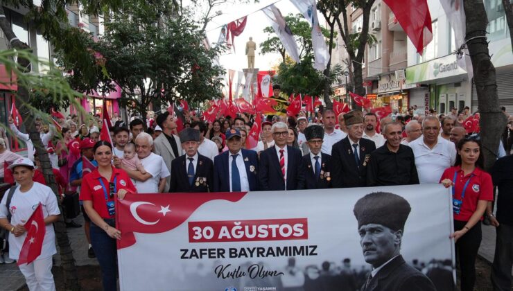 Büyük zaferin 103. yılı Avcılar’da coşkuyla kutlandı