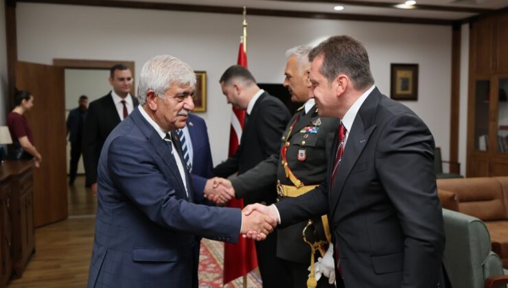 Başkan Balcıoğlu, Zafer Bayramı Bayramlaşma Törenine katıldı